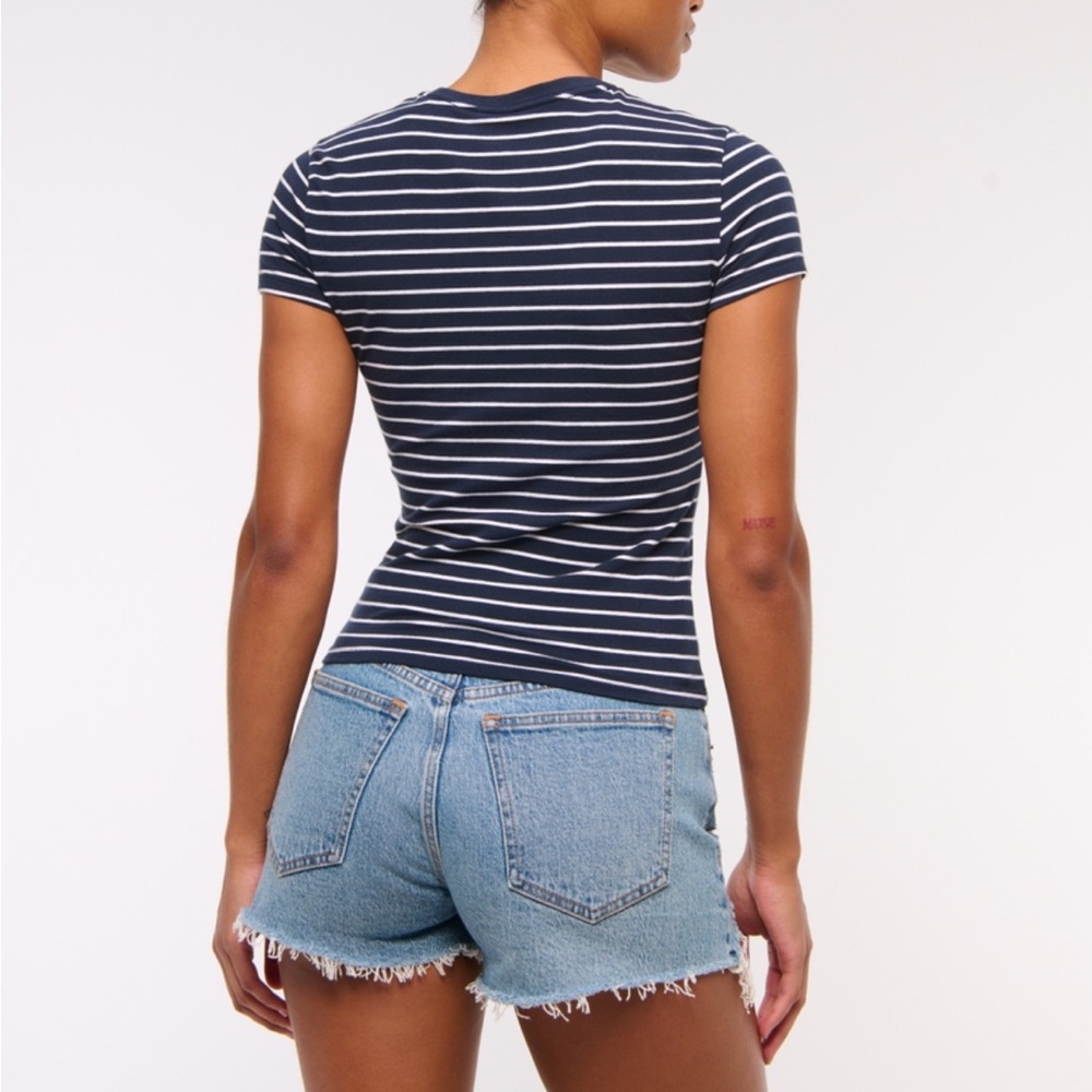 A&F High Rise Mom Shorts - Picture 4 of 8